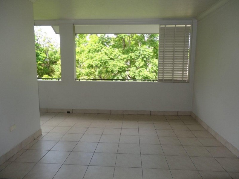 8/146 Clarence Road, Indooroopilly QLD 4068