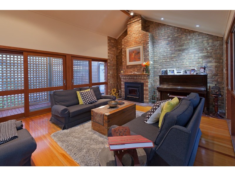 144 Fleming Road, Chapel Hill QLD 4069