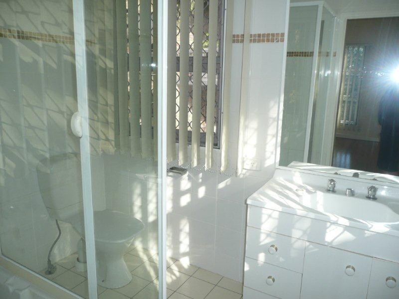 1/109 Central Ave, Indooroopilly QLD 4068