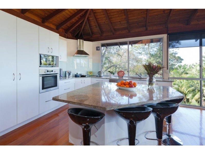 24 Cedarleigh Road, Kenmore QLD 4069