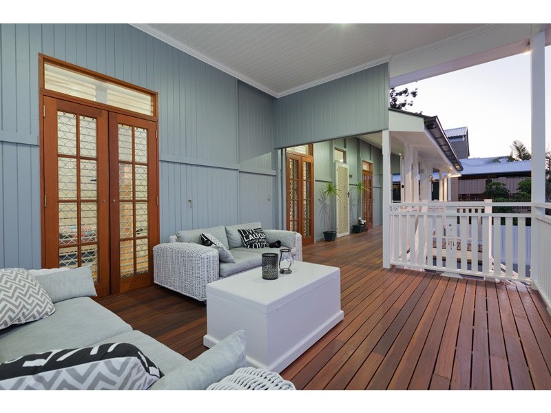 30 Gladstone Street, Indooroopilly QLD 4068