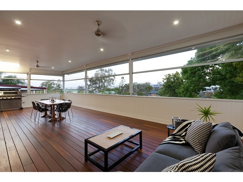 30 Gladstone Street, Indooroopilly QLD 4068