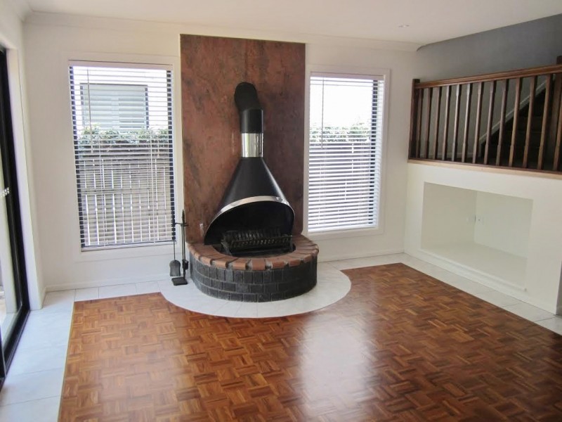 82 Jolimont Street, Sherwood QLD 4075