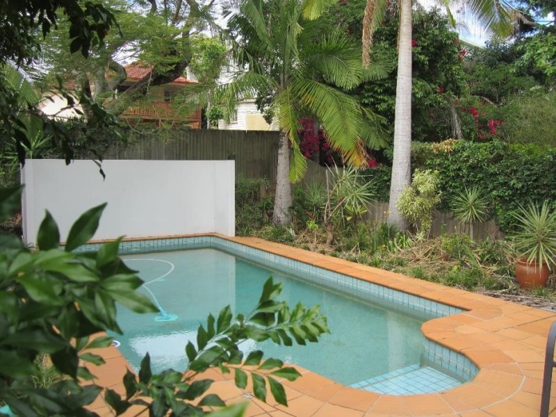 82 Jolimont Street, Sherwood QLD 4075