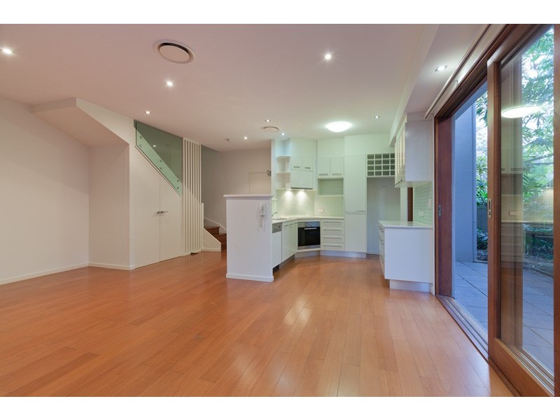 3/28 Central Avenue, Indooroopilly QLD 4068