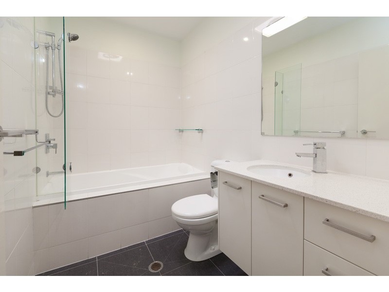 3/28 Central Avenue, Indooroopilly QLD 4068