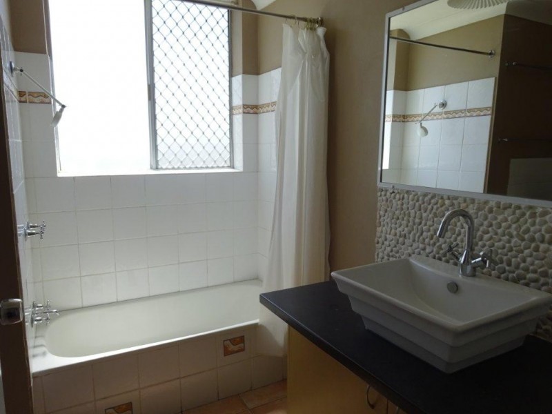 1/46 Gailey Road, St Lucia QLD 4067