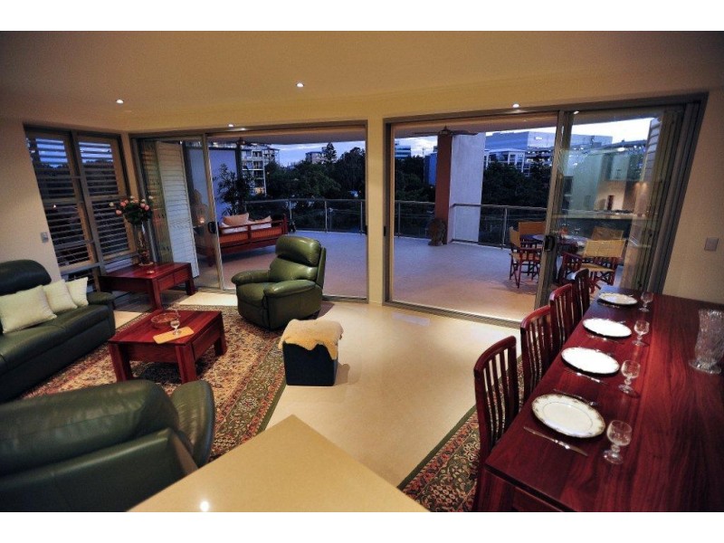 4/52 Underhill Avenue, Indooroopilly QLD 4068