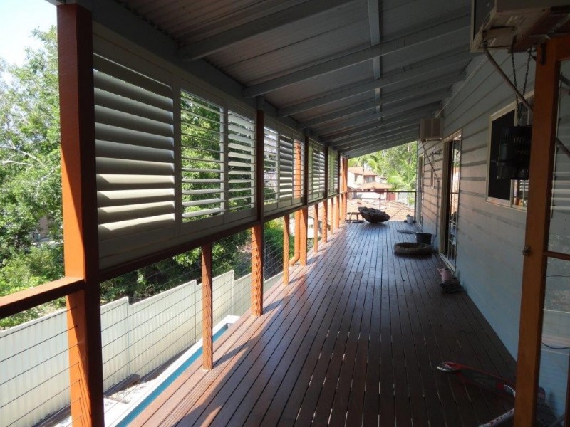 10 Burbong Street, Chapel Hill QLD 4069