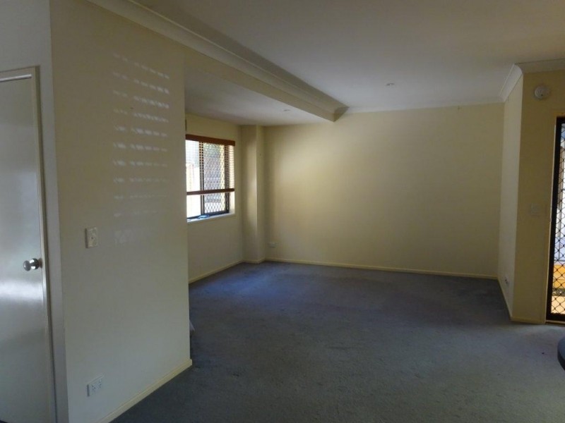 12/122 Central Avenue, Indooroopilly QLD 4068