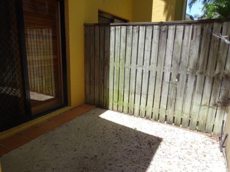 12/122 Central Avenue, Indooroopilly QLD 4068