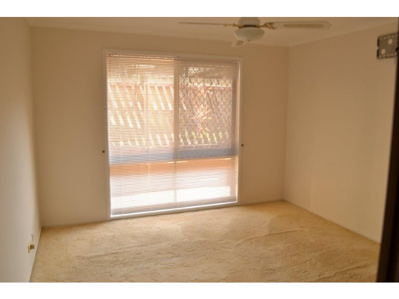 32 Prosser Street, Riverhills QLD 4074