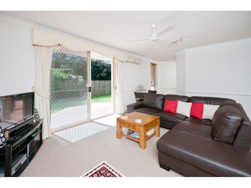 9/127 Central Ave, Indooroopilly QLD 4068