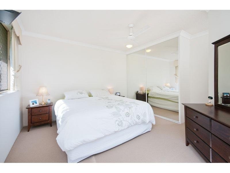 9/127 Central Ave, Indooroopilly QLD 4068