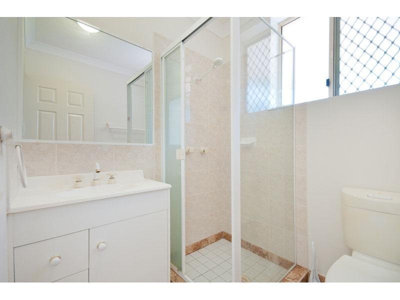 9/127 Central Ave, Indooroopilly QLD 4068