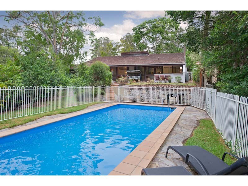 14 Marney Street, Chapel Hill QLD 4069