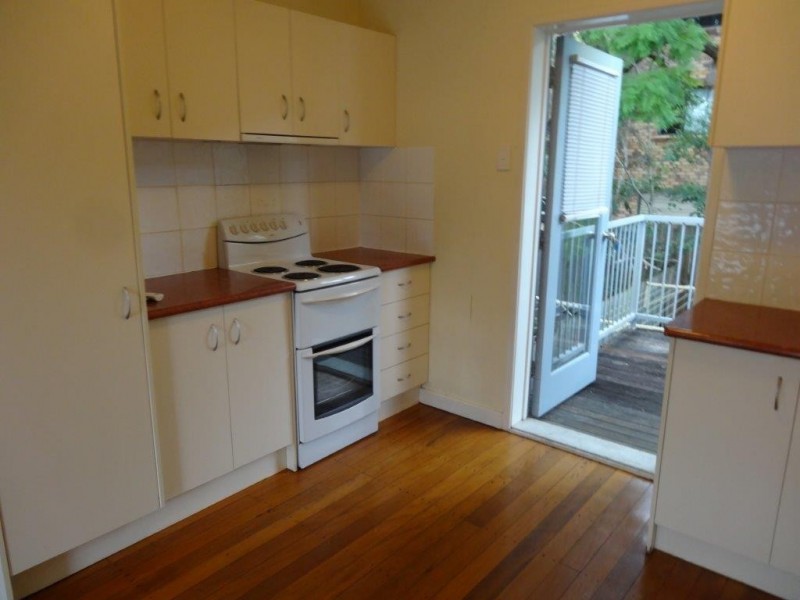 4/109 Central Avenue, Indooroopilly QLD 4068