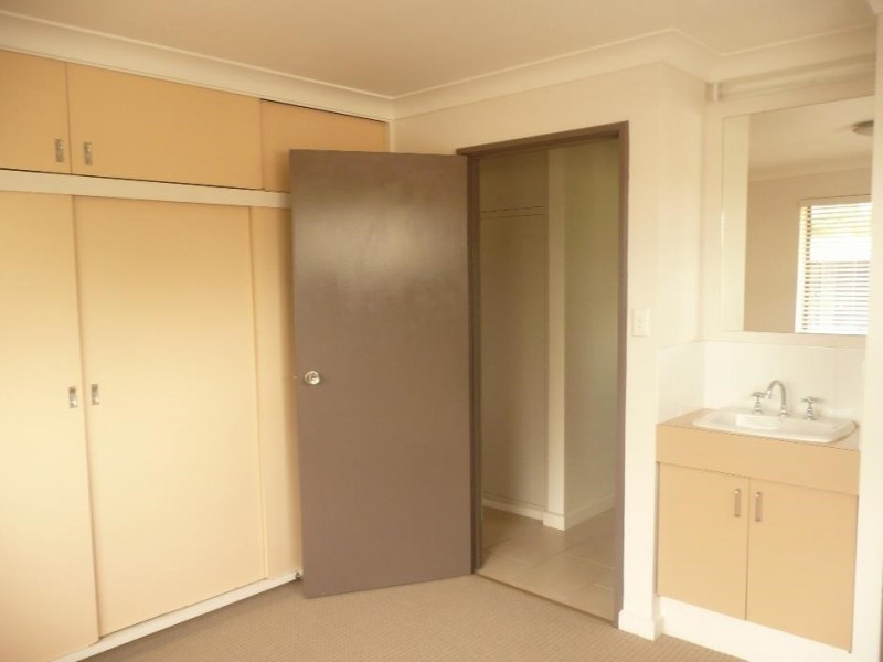 5/139 Central Avenue, Indooroopilly QLD 4068