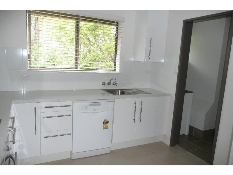 5/139 Central Avenue, Indooroopilly QLD 4068