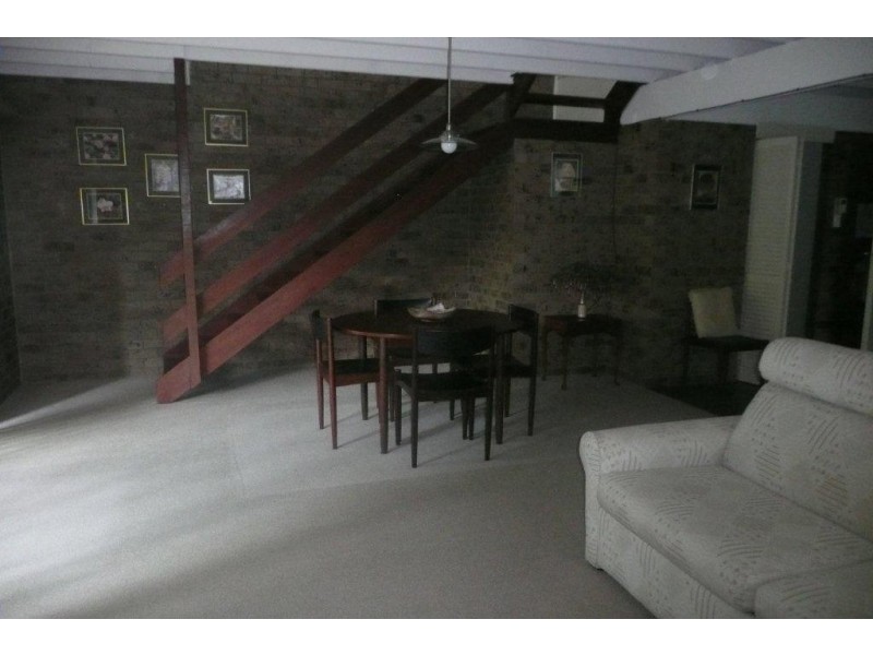 1/34 Underhill Avenue, Indooroopilly QLD 4068