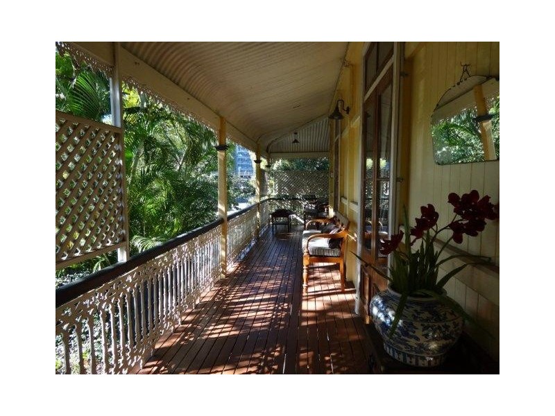 18. McIlwraith Street, Auchenflower QLD 4066