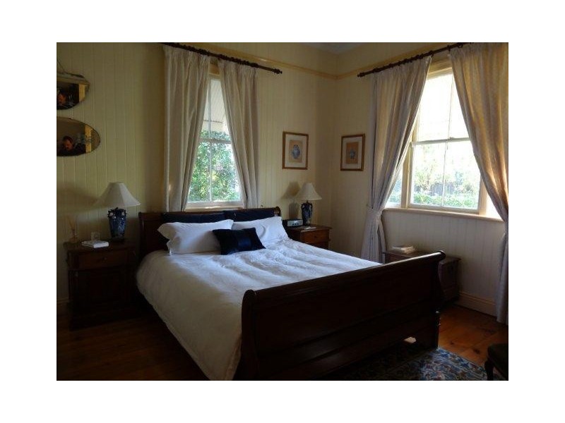 18. McIlwraith Street, Auchenflower QLD 4066