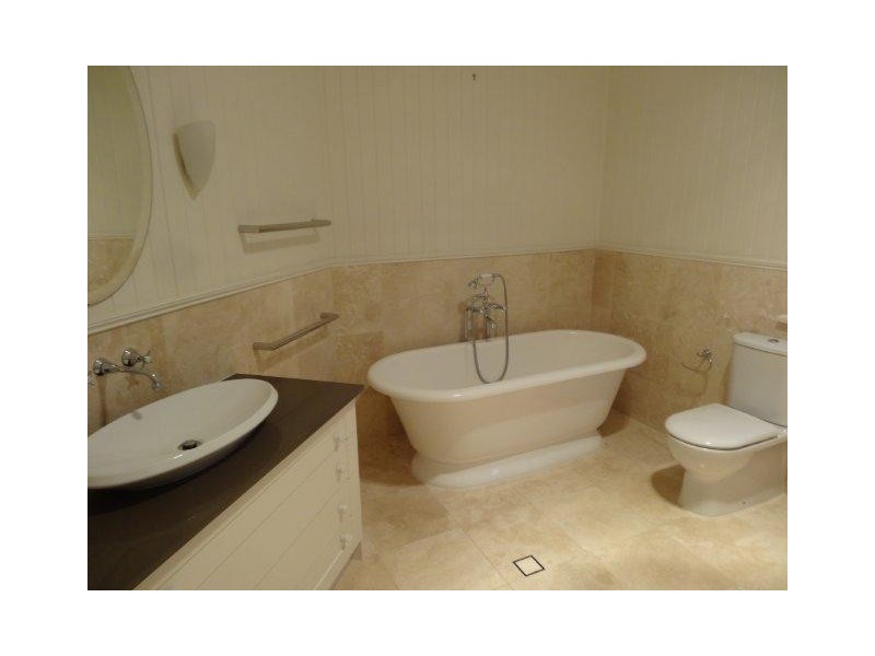 18. McIlwraith Street, Auchenflower QLD 4066