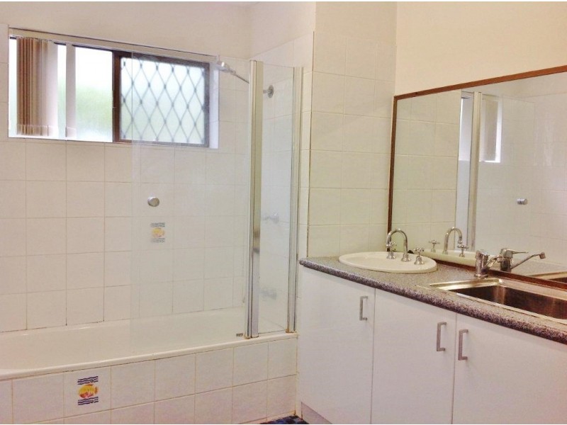 2/134 Station Road, Indooroopilly QLD 4068