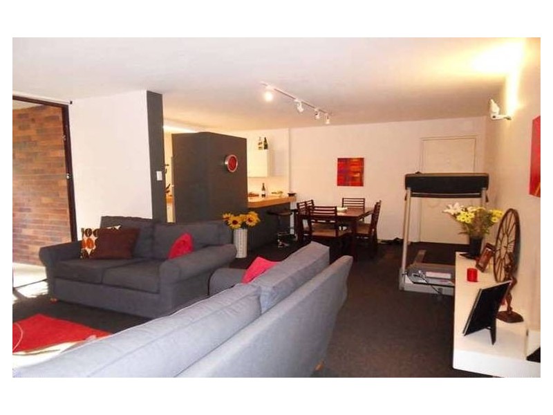 4/26 Rylatt Street, Indooroopilly QLD 4068