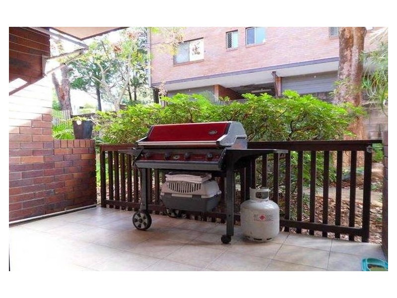 4/26 Rylatt Street, Indooroopilly QLD 4068