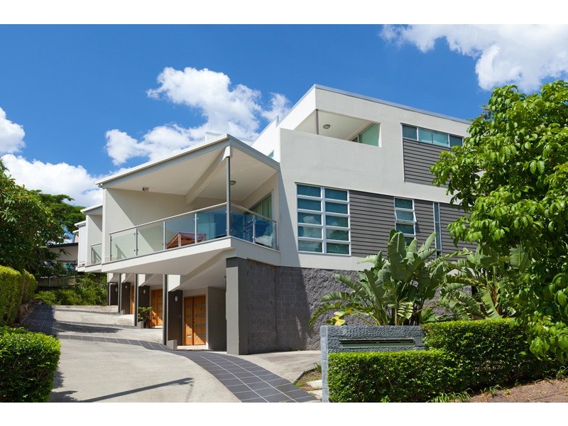 2/62 Armadale Street, St Lucia QLD 4067