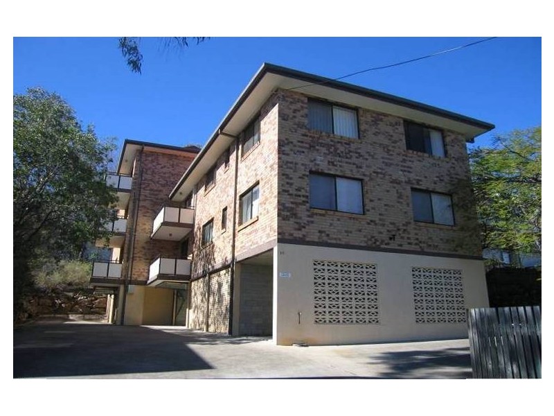 2/40. York Street, Indooroopilly QLD 4068