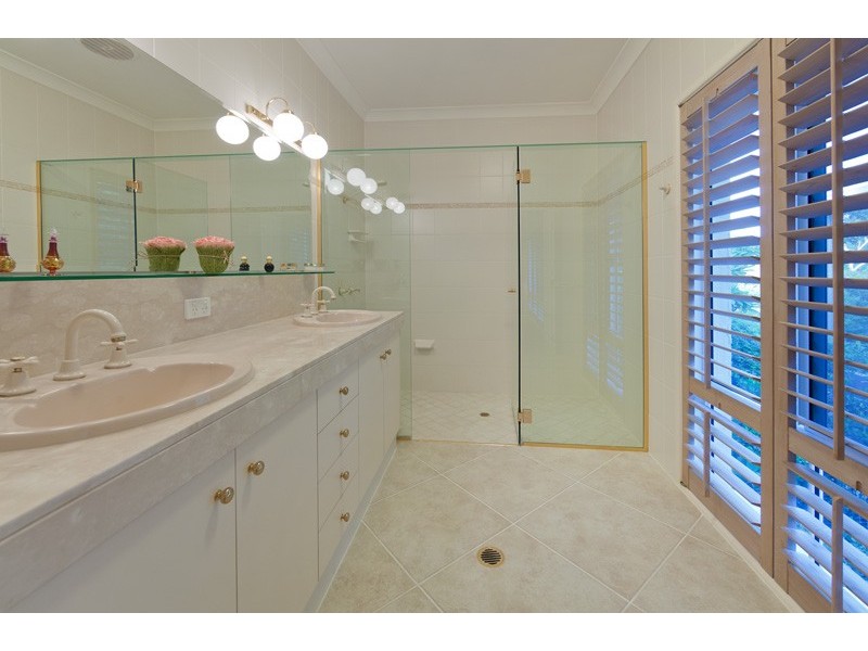 36 Gilgandra Street, Indooroopilly QLD 4068