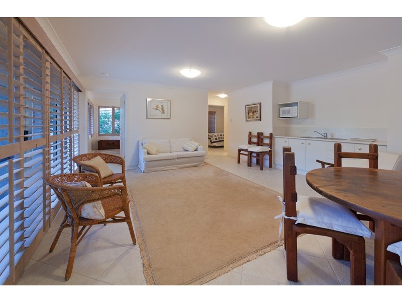 36 Gilgandra Street, Indooroopilly QLD 4068