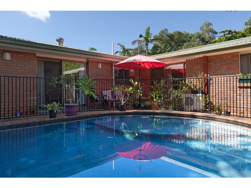 49 Greenford Street, Chapel Hill QLD 4069