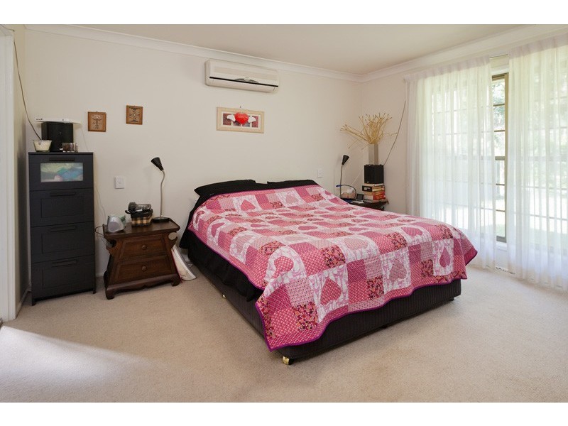 49 Greenford Street, Chapel Hill QLD 4069