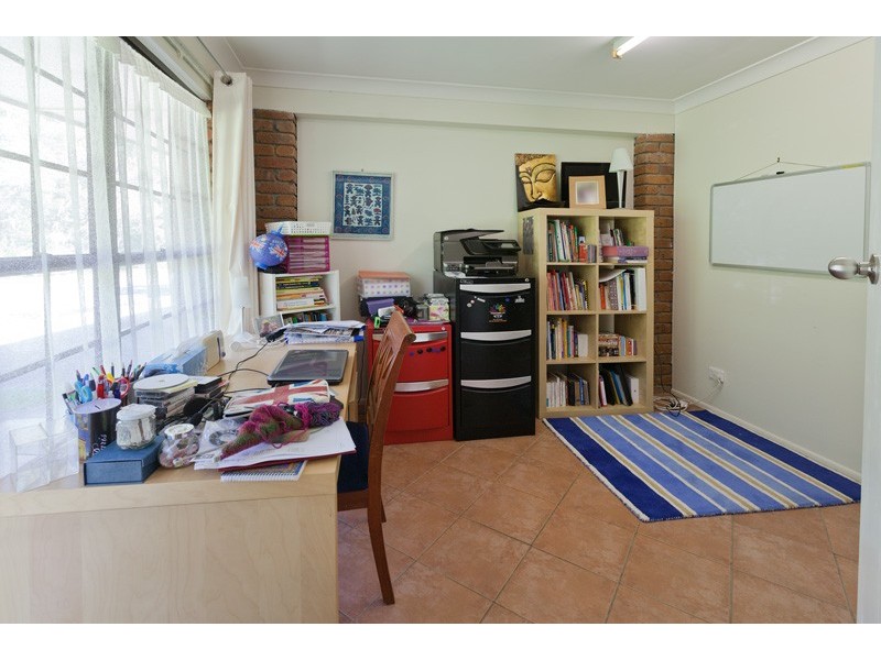 49 Greenford Street, Chapel Hill QLD 4069