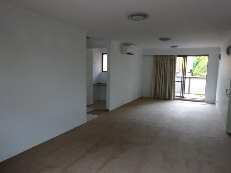3/9. Land Street, Toowong QLD 4066