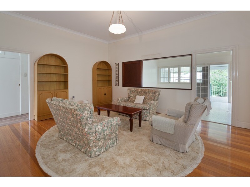 28 Dennis Street, Indooroopilly QLD 4068