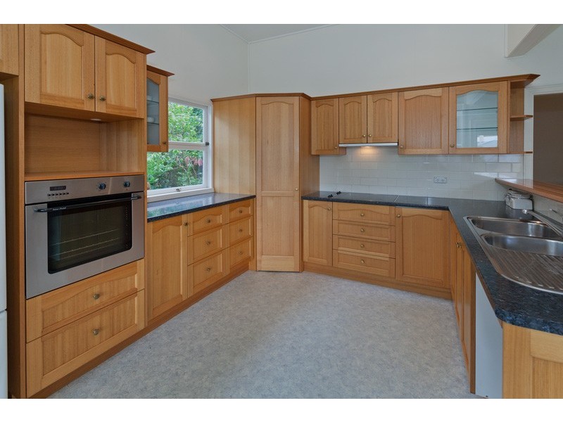 28 Dennis Street, Indooroopilly QLD 4068