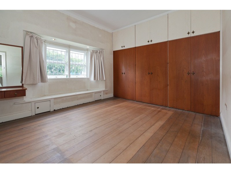 28 Dennis Street, Indooroopilly QLD 4068