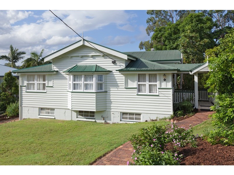 28 Dennis Street, Indooroopilly QLD 4068