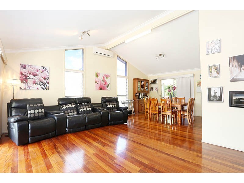 732 Moggill Road, Chapel Hill QLD 4069