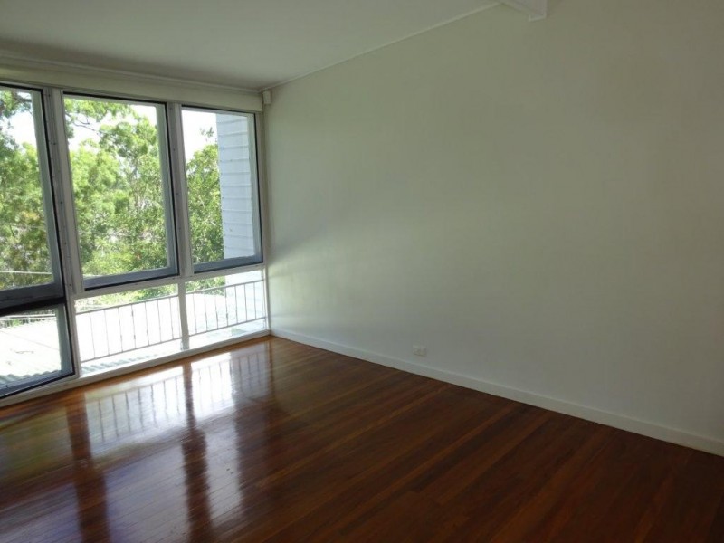 147. The Esplanade, St Lucia QLD 4067