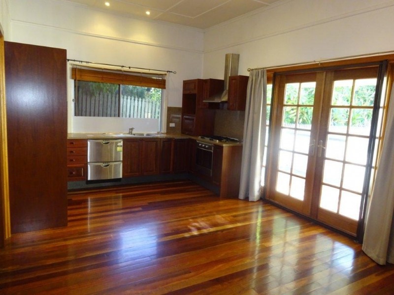 67 Greenlaw Street, Indooroopilly QLD 4068