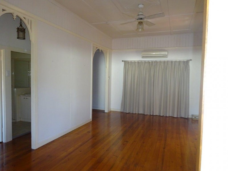 67 Greenlaw Street, Indooroopilly QLD 4068