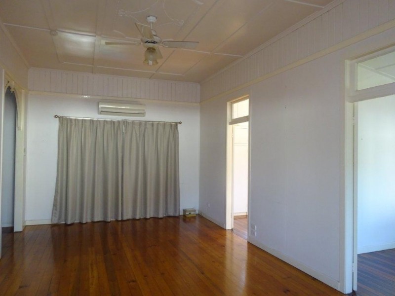 67 Greenlaw Street, Indooroopilly QLD 4068