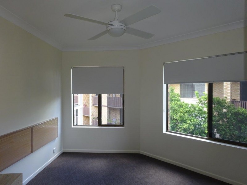15 Riverview Terrace, Indooroopilly QLD 4068