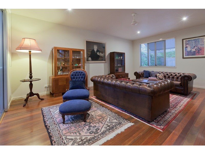 87a McCaul Street, Indooroopilly QLD 4068