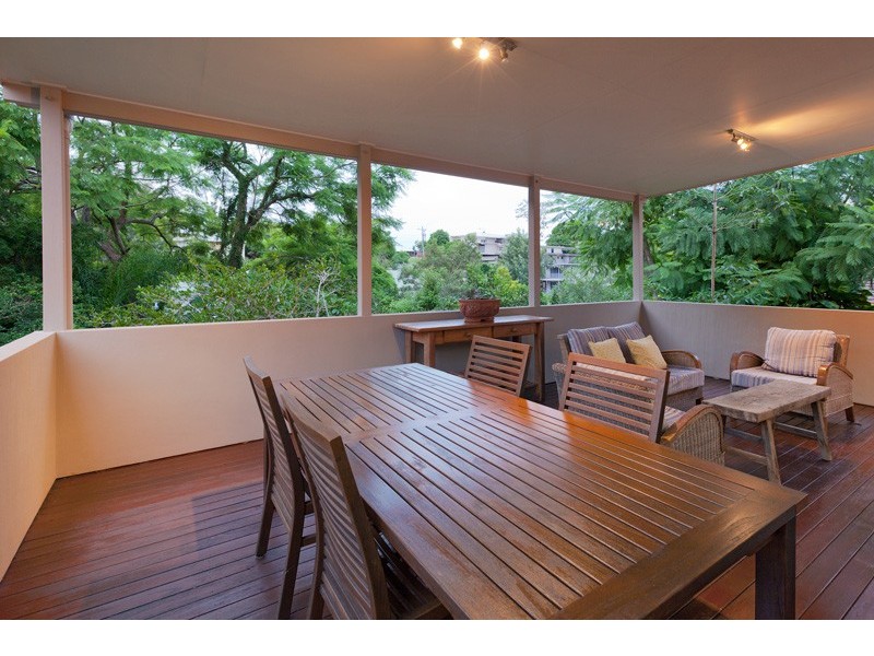 87a McCaul Street, Indooroopilly QLD 4068